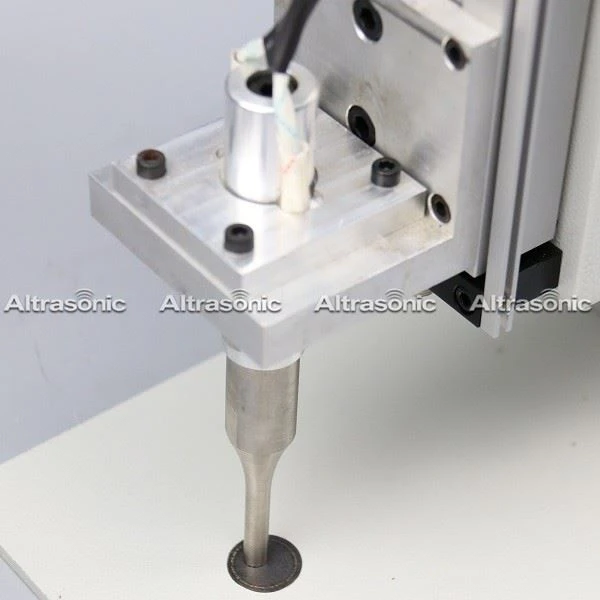 28KHZ Ultrasonic Mask Earloop Spot Welding Machine For Non-woven Medical Mask